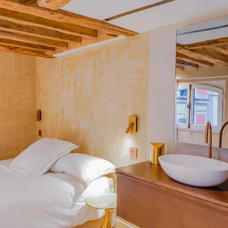 Sejour De Luxe Et De Gamme Au Coeur De Parijs